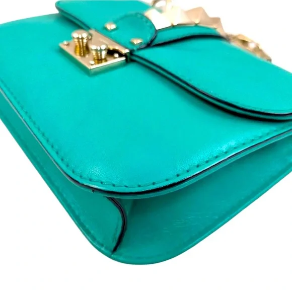 ❌SOLD❌ Valentino Garavani Teal Vitello Small Glam Lock Rockstud Bag - Picture 4 of 9